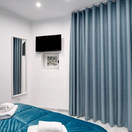 Апартаменты Ampolla House Неаполь Экстерьер фото