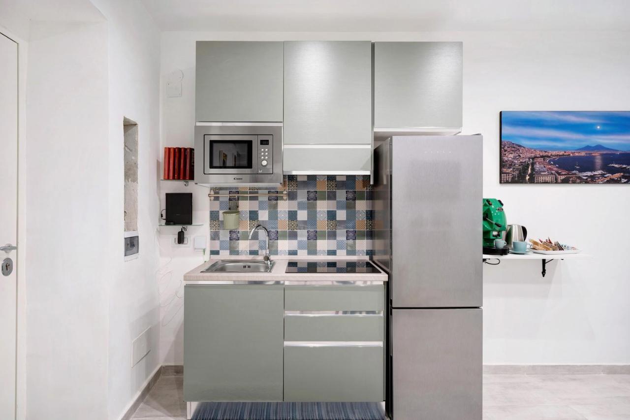 Апартаменты Ampolla House Неаполь Экстерьер фото